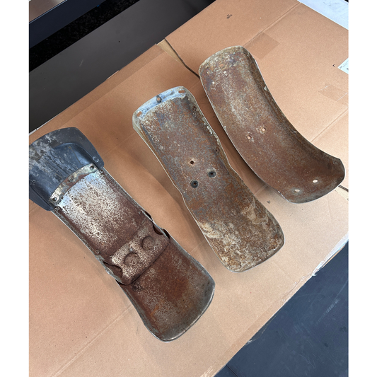 Tweedehands - Drie Dax spatborden chrome - gebruikt in slechte staat