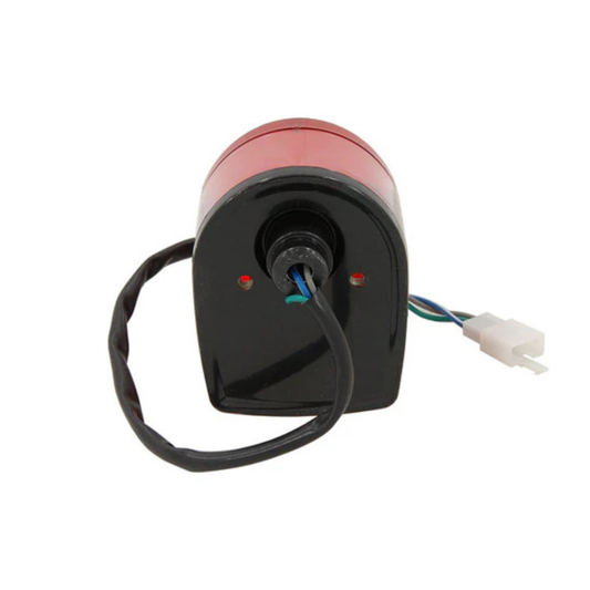 Feu arrière type Dax rouge avec connecteur Skyteam/Zhenhua 3 broches 